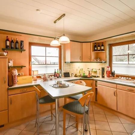 Ferienhaus-jasmund-direkt-am-nationalpark-jasmund بيت للعطل ساسنيتز